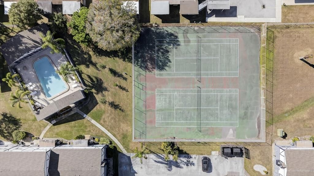 En Venta: $299,900 (4 camas, 2 baños, 1425 Pies cuadrados)