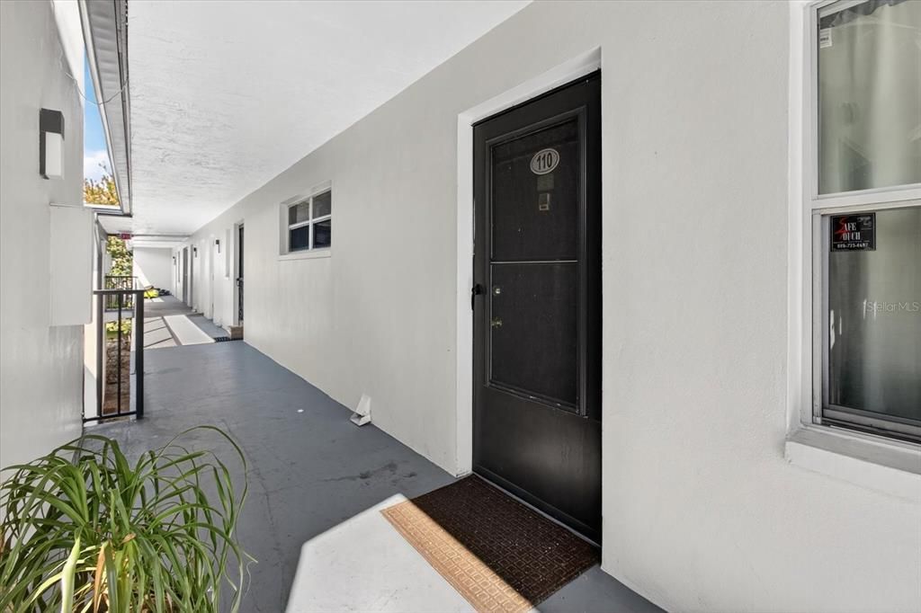 En Venta: $299,900 (4 camas, 2 baños, 1425 Pies cuadrados)