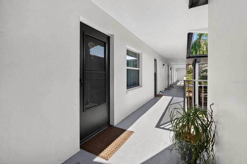 En Venta: $299,900 (4 camas, 2 baños, 1425 Pies cuadrados)