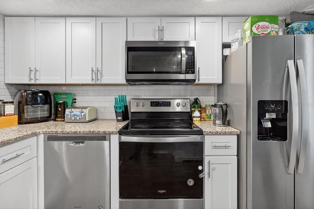 En Venta: $299,900 (4 camas, 2 baños, 1425 Pies cuadrados)