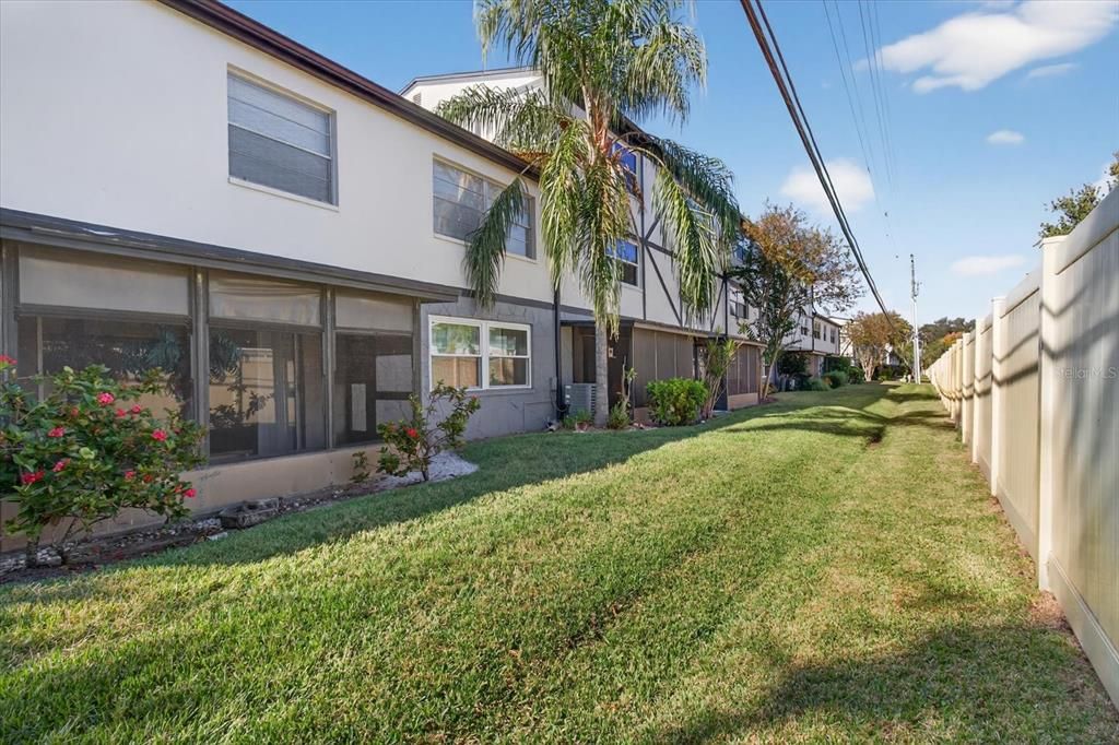 En Venta: $299,900 (4 camas, 2 baños, 1425 Pies cuadrados)