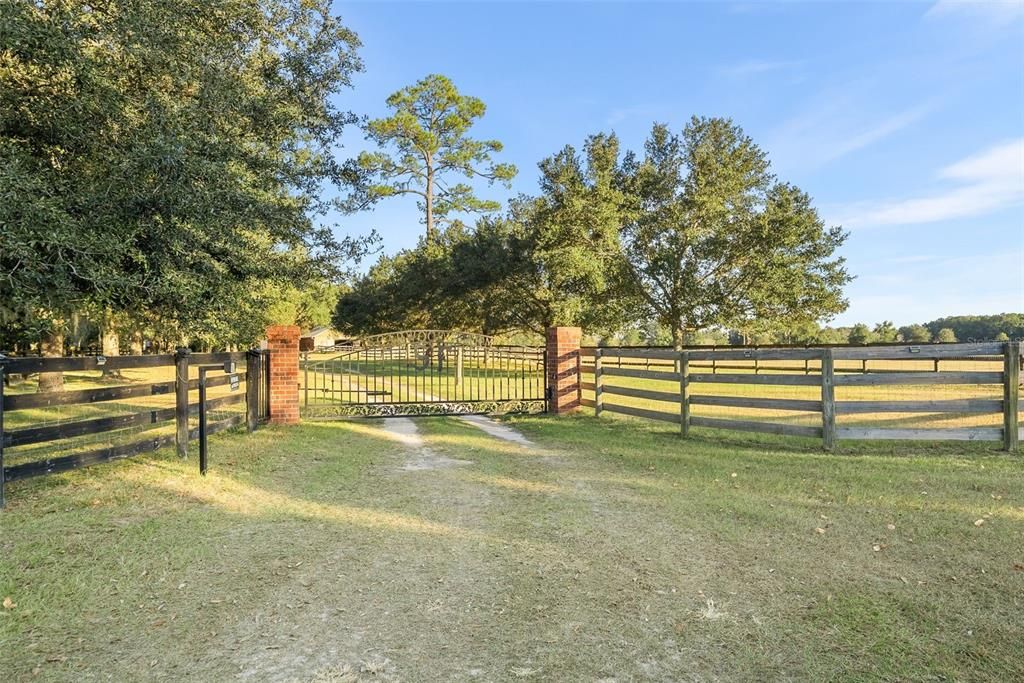 待售: $929,900 (3 贝兹, 2 浴室, 2865 平方英尺)