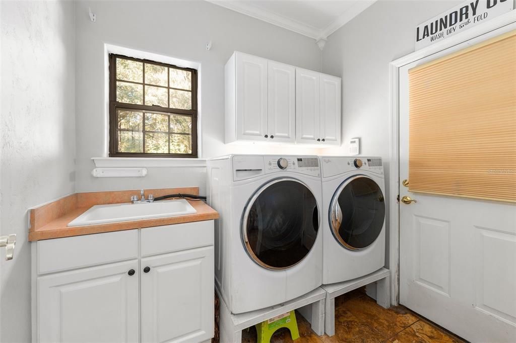 待售: $929,900 (3 贝兹, 2 浴室, 2865 平方英尺)