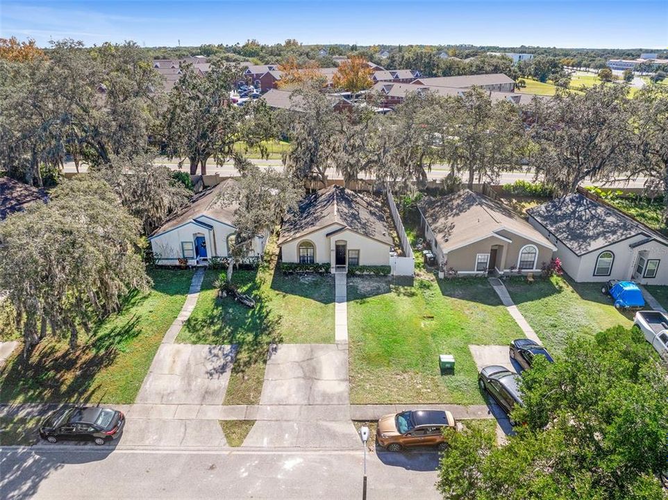 合同活跃: $295,000 (3 贝兹, 2 浴室, 1170 平方英尺)