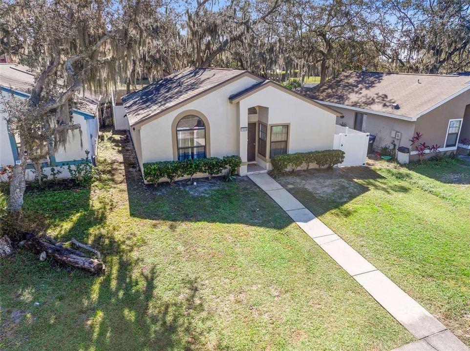 合同活跃: $295,000 (3 贝兹, 2 浴室, 1170 平方英尺)