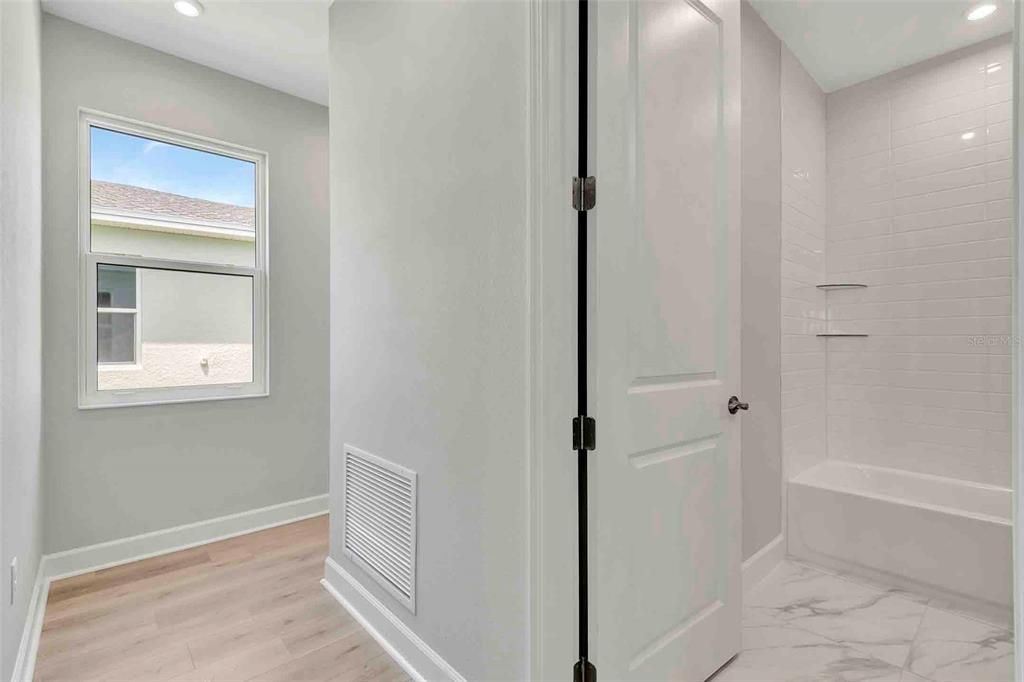 待售: $399,990 (2 贝兹, 2 浴室, 1434 平方英尺)