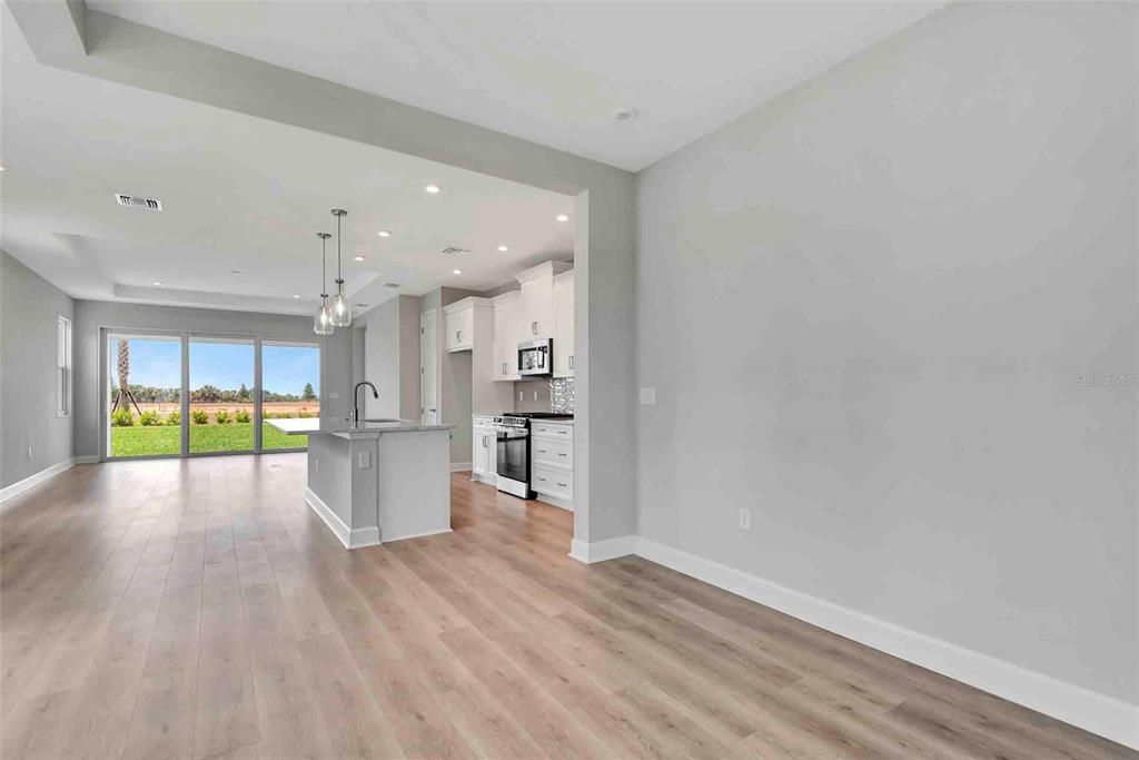 待售: $399,990 (2 贝兹, 2 浴室, 1434 平方英尺)