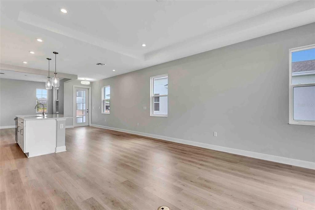 待售: $399,990 (2 贝兹, 2 浴室, 1434 平方英尺)