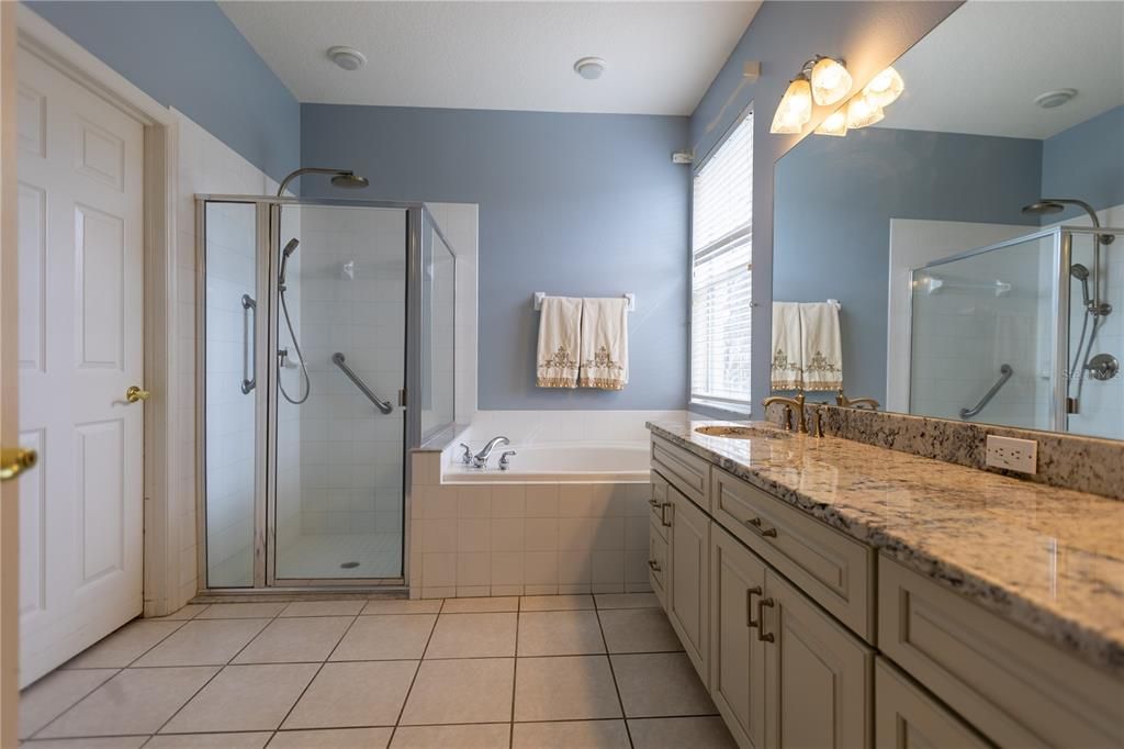 待售: $725,000 (4 贝兹, 2 浴室, 3134 平方英尺)