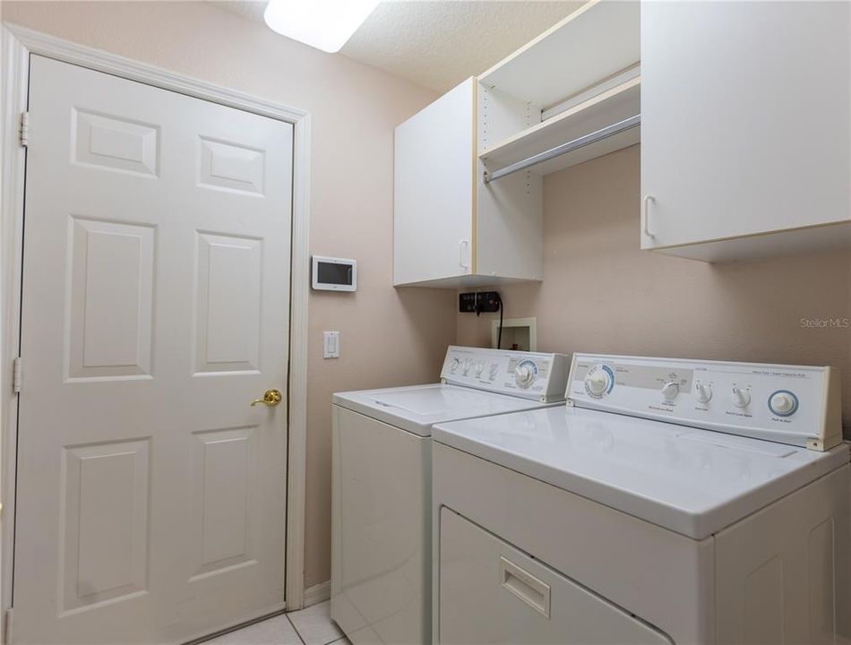 待售: $725,000 (4 贝兹, 2 浴室, 3134 平方英尺)