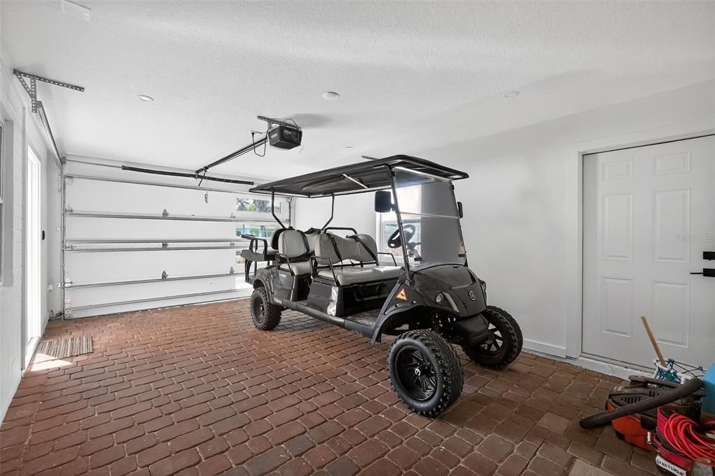 En Venta: $979,900 (4 camas, 3 baños, 1940 Pies cuadrados)