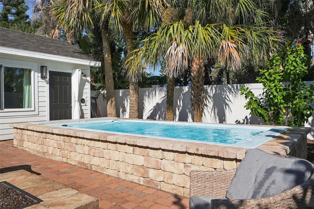 En Venta: $979,900 (4 camas, 3 baños, 1940 Pies cuadrados)