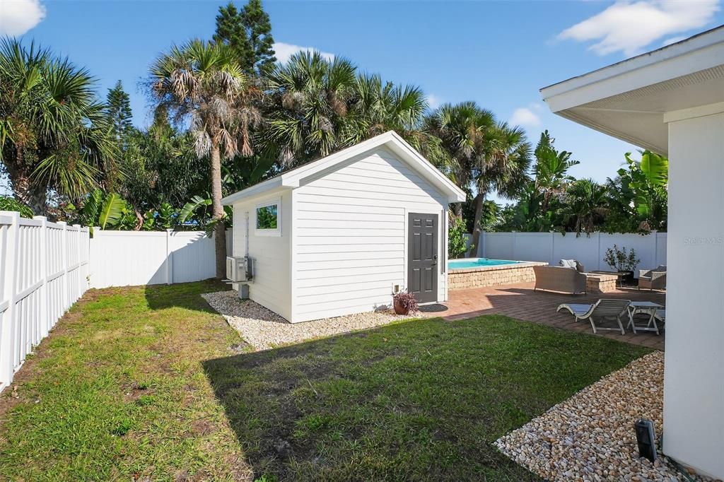 En Venta: $979,900 (4 camas, 3 baños, 1940 Pies cuadrados)