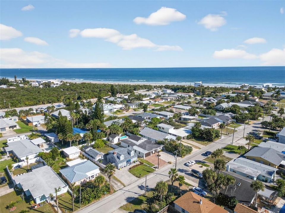 En Venta: $979,900 (4 camas, 3 baños, 1940 Pies cuadrados)