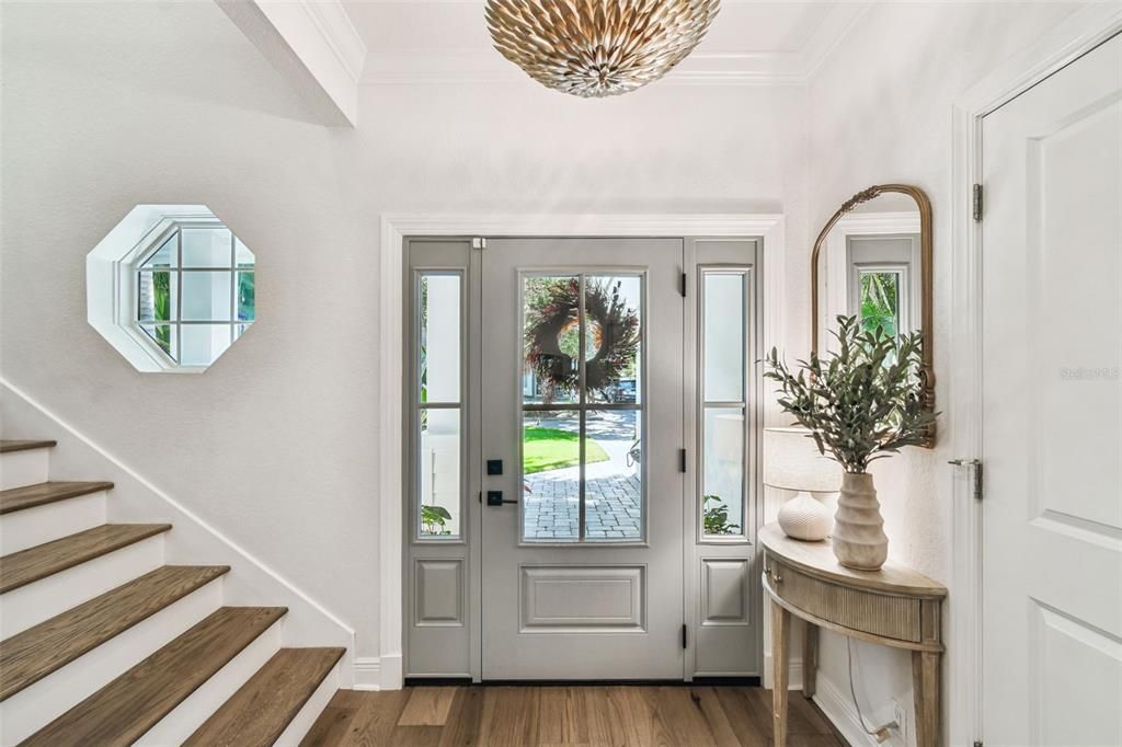 Под контрактом: $1,250,000 (4 спален, 3 ванн, 2062 Квадратных фут)