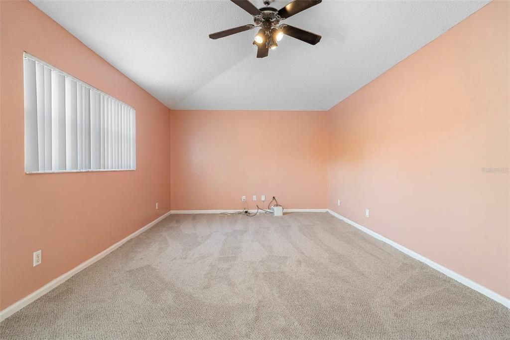 Под контрактом: $269,000 (3 спален, 2 ванн, 1514 Квадратных фут)