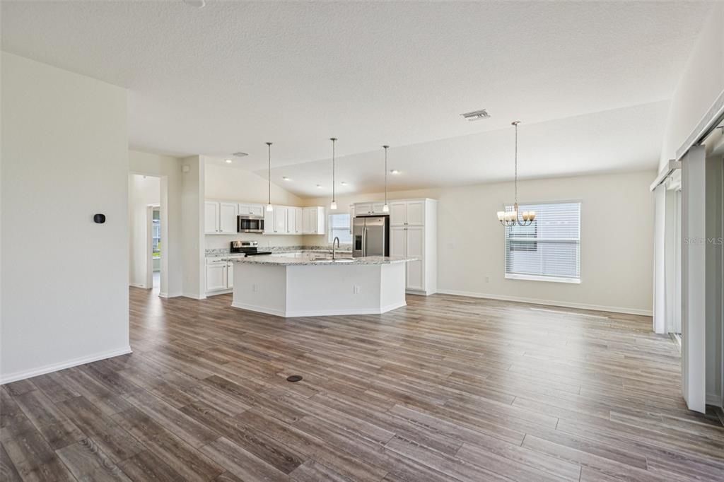 На продажу: $535,000 (3 спален, 3 ванн, 1924 Квадратных фут)