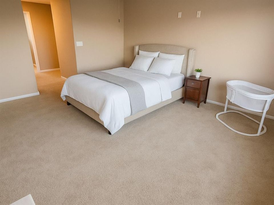 For Sale: $549,450 (5 beds, 3 baths, 2842 Square Feet)