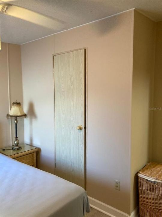 En Venta: $215,000 (2 camas, 1 baños, 1200 Pies cuadrados)