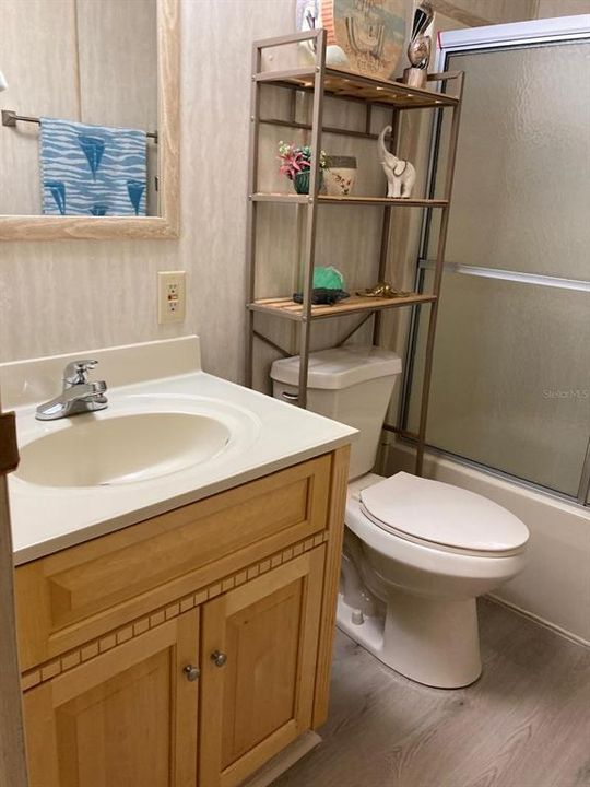 En Venta: $215,000 (2 camas, 1 baños, 1200 Pies cuadrados)