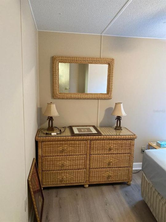 En Venta: $215,000 (2 camas, 1 baños, 1200 Pies cuadrados)