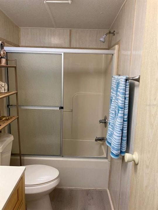 En Venta: $215,000 (2 camas, 1 baños, 1200 Pies cuadrados)