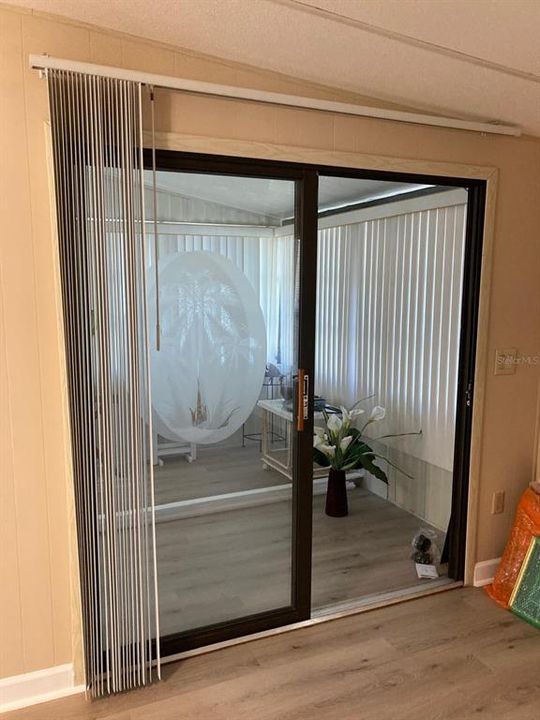 En Venta: $215,000 (2 camas, 1 baños, 1200 Pies cuadrados)