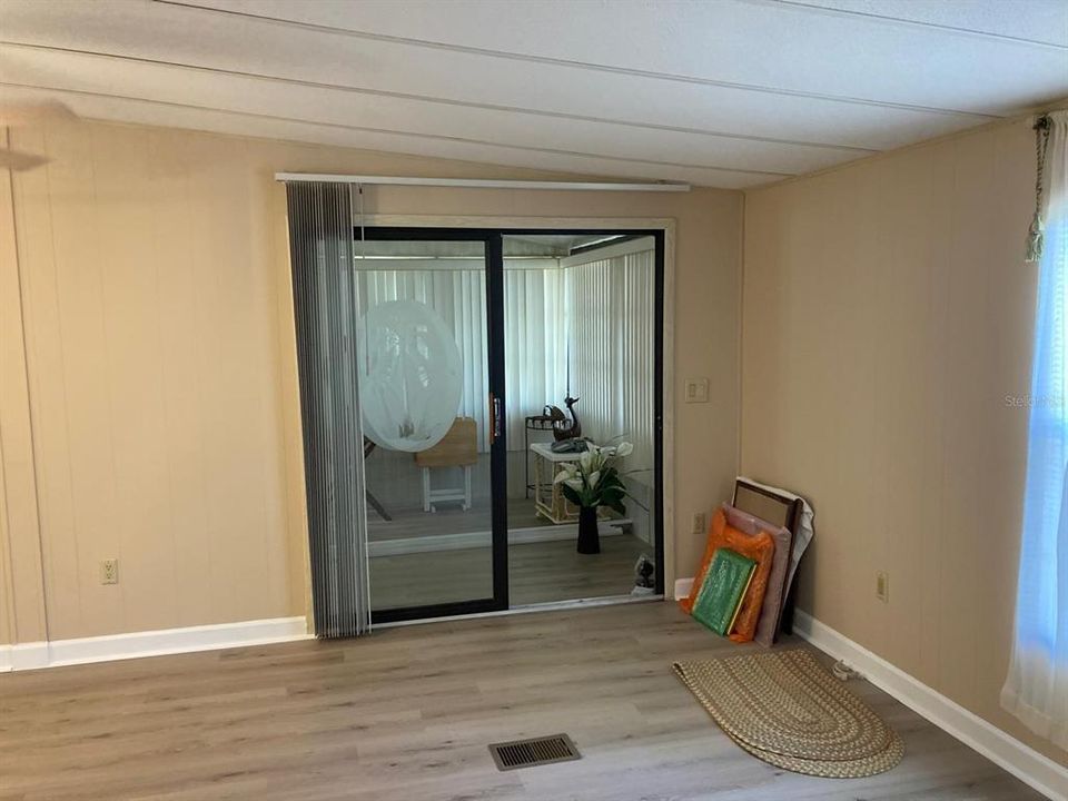 En Venta: $215,000 (2 camas, 1 baños, 1200 Pies cuadrados)