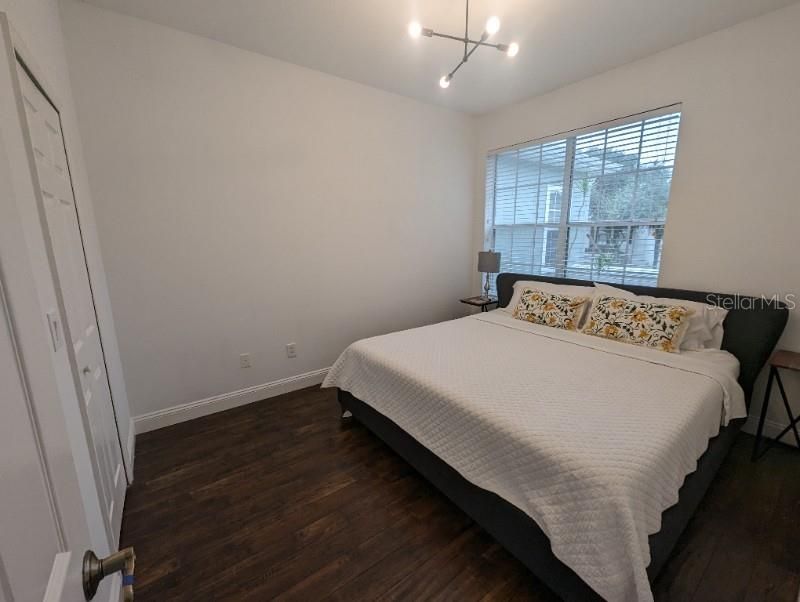 For Rent: $2,450 (3 beds, 2 baths, 1806 Square Feet)