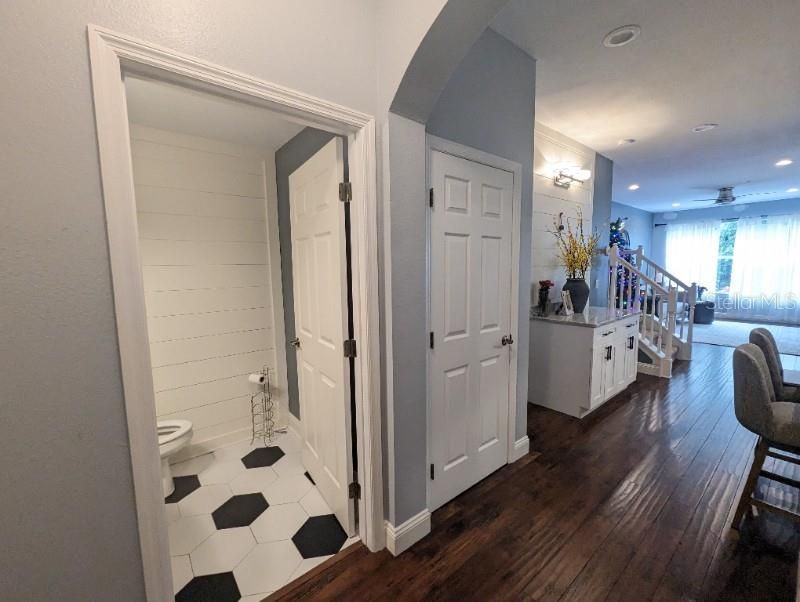 For Rent: $2,450 (3 beds, 2 baths, 1806 Square Feet)