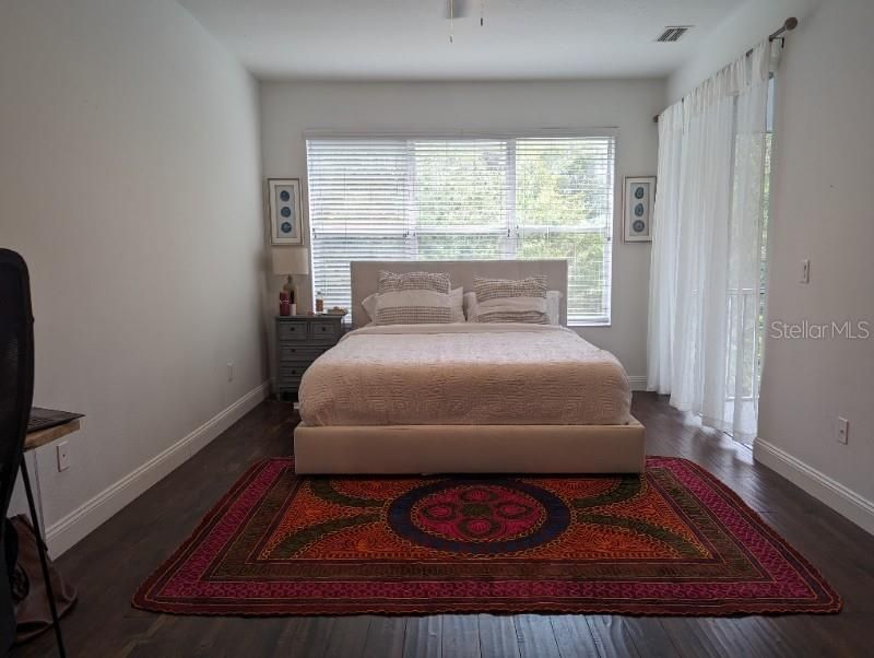 For Rent: $2,450 (3 beds, 2 baths, 1806 Square Feet)