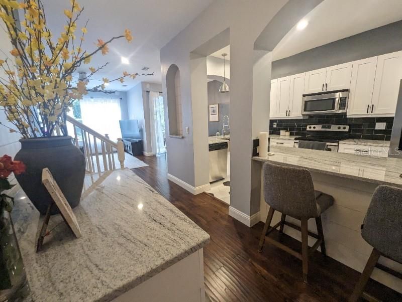 For Rent: $2,450 (3 beds, 2 baths, 1806 Square Feet)