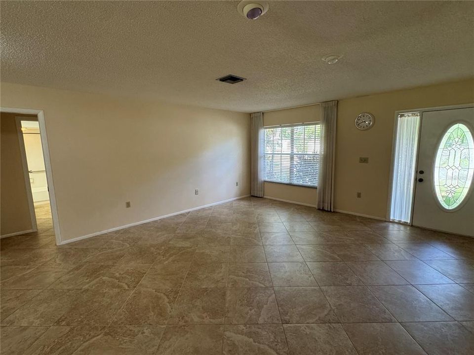 For Rent: $1,850 (2 beds, 2 baths, 1543 Square Feet)