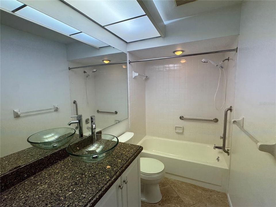 For Rent: $1,850 (2 beds, 2 baths, 1543 Square Feet)