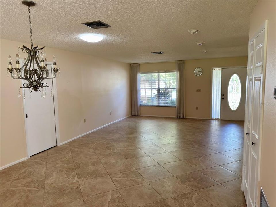 For Rent: $1,850 (2 beds, 2 baths, 1543 Square Feet)