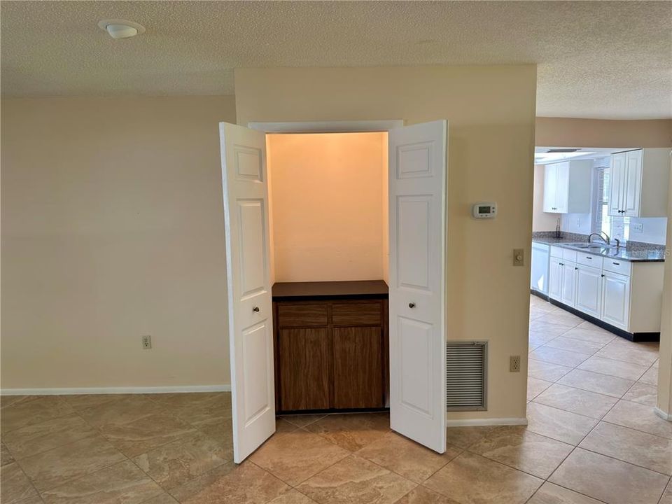 For Rent: $1,850 (2 beds, 2 baths, 1543 Square Feet)