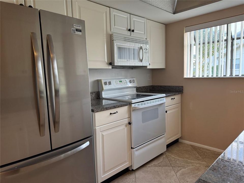 For Rent: $1,850 (2 beds, 2 baths, 1543 Square Feet)