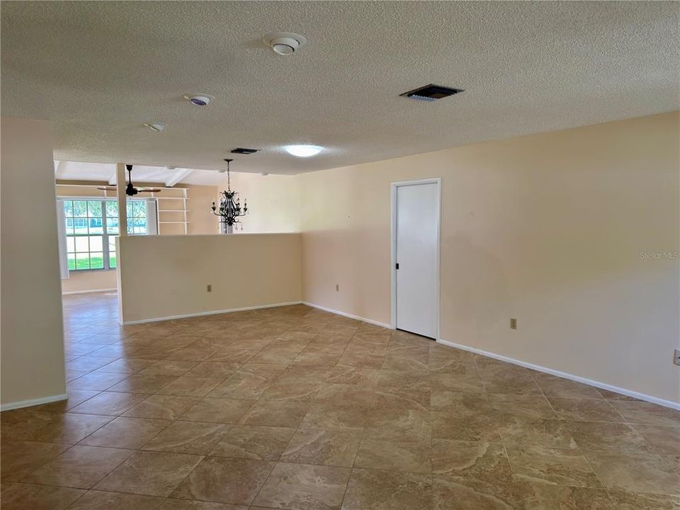 For Rent: $1,850 (2 beds, 2 baths, 1543 Square Feet)