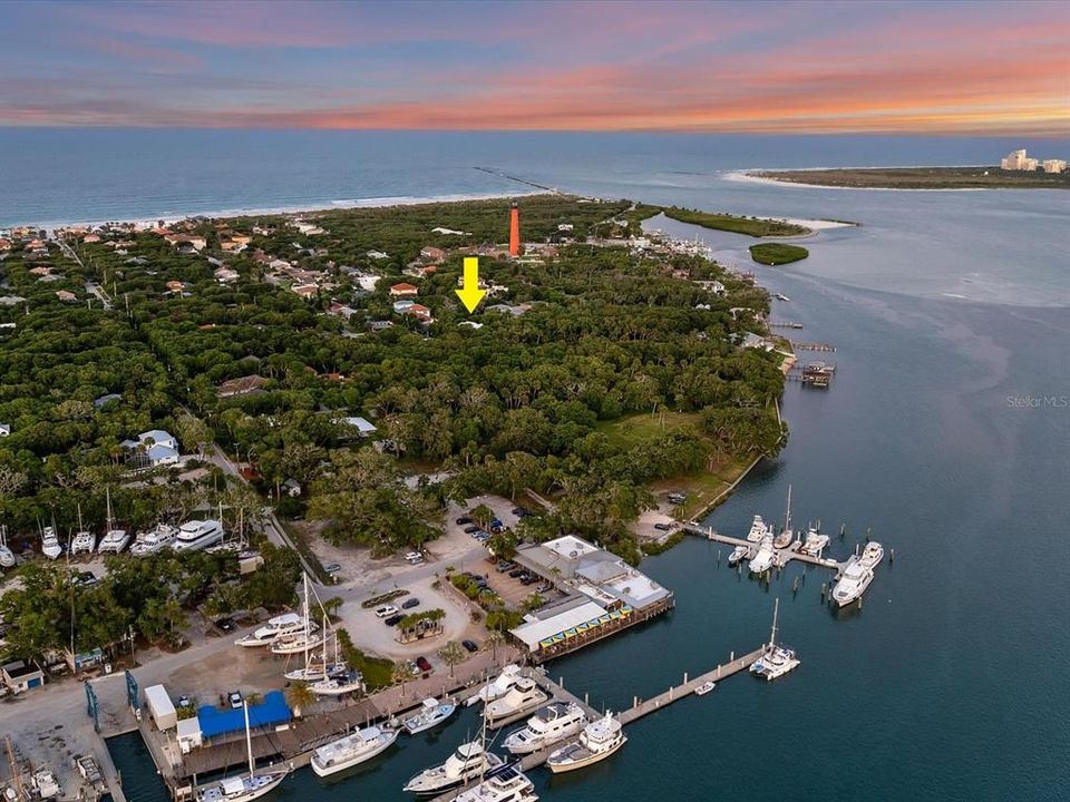 En Venta: $1,850,000 (4 camas, 3 baños, 2005 Pies cuadrados)