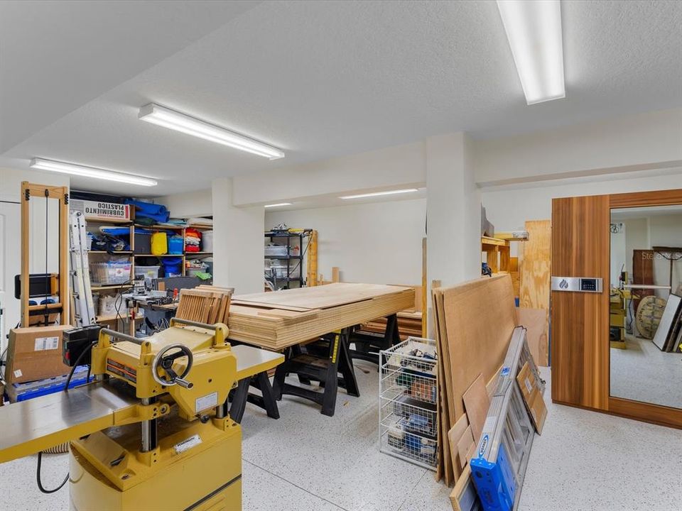 En Venta: $1,850,000 (4 camas, 3 baños, 2005 Pies cuadrados)