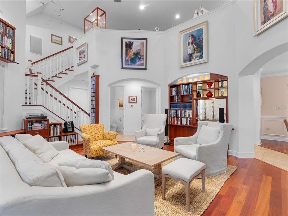 En Venta: $1,850,000 (4 camas, 3 baños, 2005 Pies cuadrados)