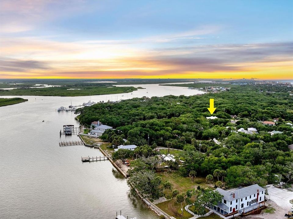 En Venta: $1,850,000 (4 camas, 3 baños, 2005 Pies cuadrados)