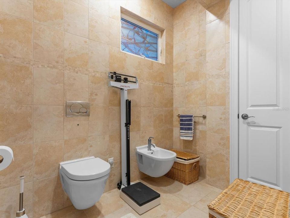 En Venta: $1,850,000 (4 camas, 3 baños, 2005 Pies cuadrados)