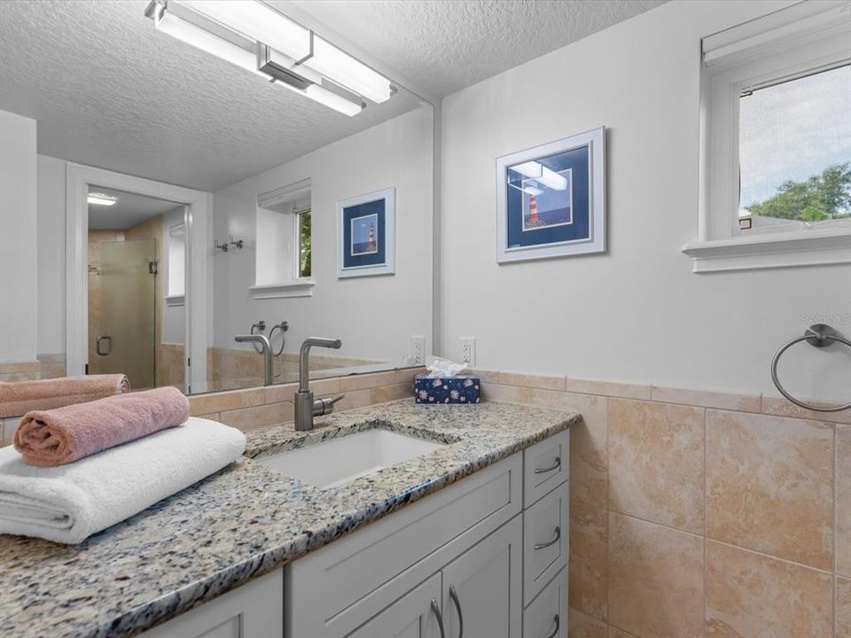 En Venta: $1,850,000 (4 camas, 3 baños, 2005 Pies cuadrados)