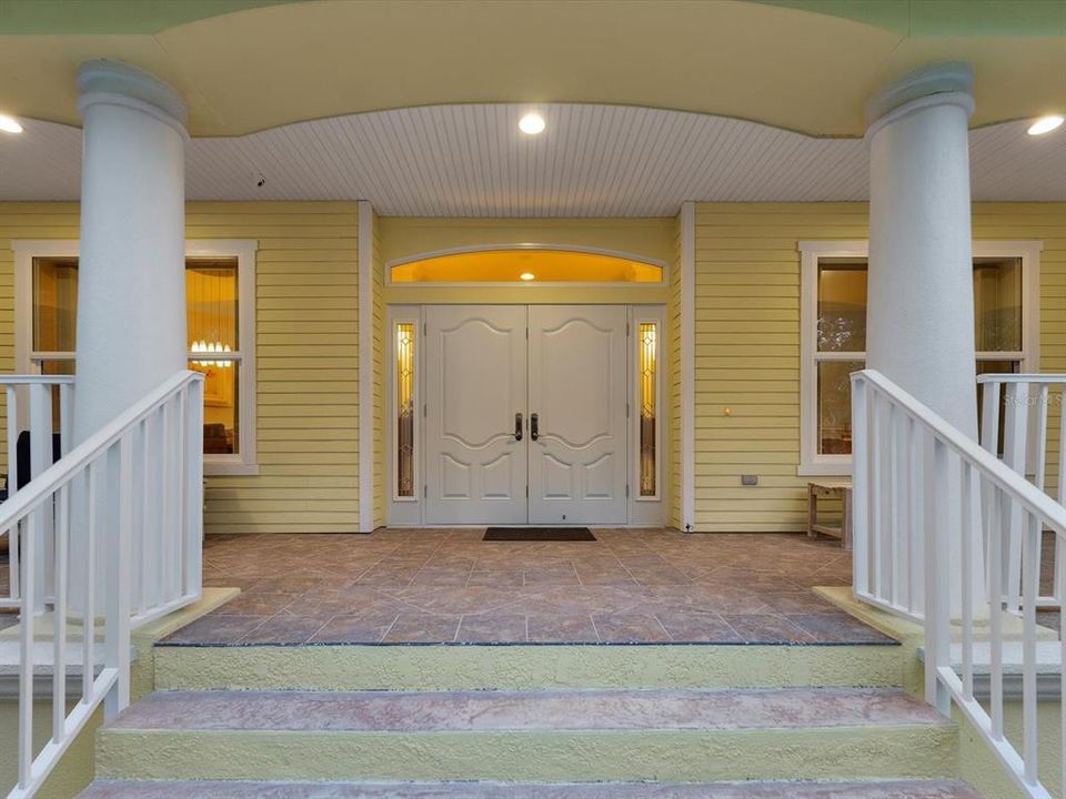 En Venta: $1,850,000 (4 camas, 3 baños, 2005 Pies cuadrados)