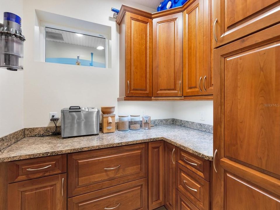 En Venta: $1,850,000 (4 camas, 3 baños, 2005 Pies cuadrados)