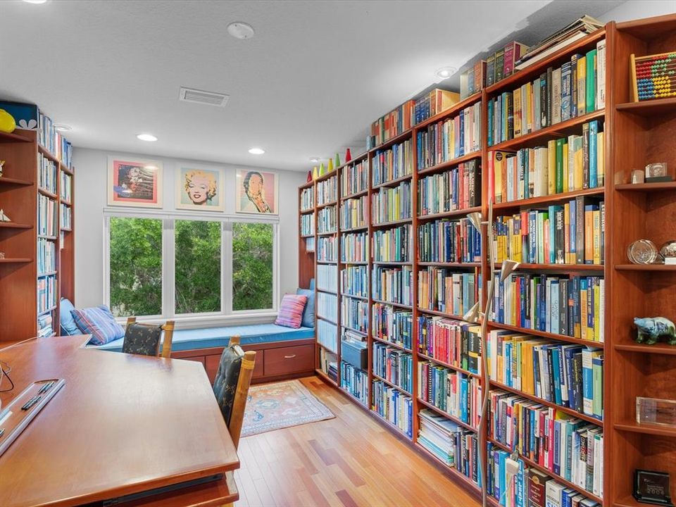 En Venta: $1,850,000 (4 camas, 3 baños, 2005 Pies cuadrados)