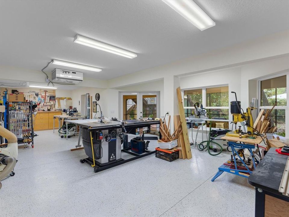 En Venta: $1,850,000 (4 camas, 3 baños, 2005 Pies cuadrados)