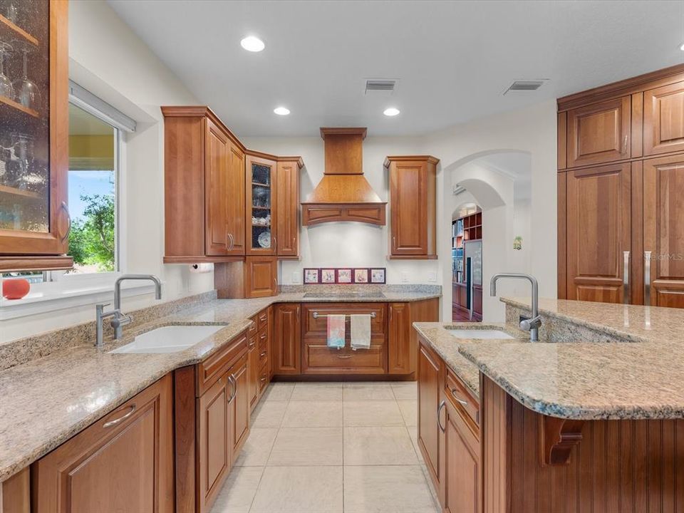 En Venta: $1,850,000 (4 camas, 3 baños, 2005 Pies cuadrados)