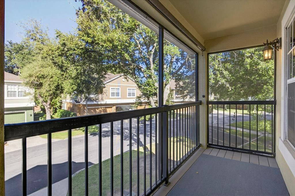 待售: $240,000 (2 贝兹, 2 浴室, 1200 平方英尺)